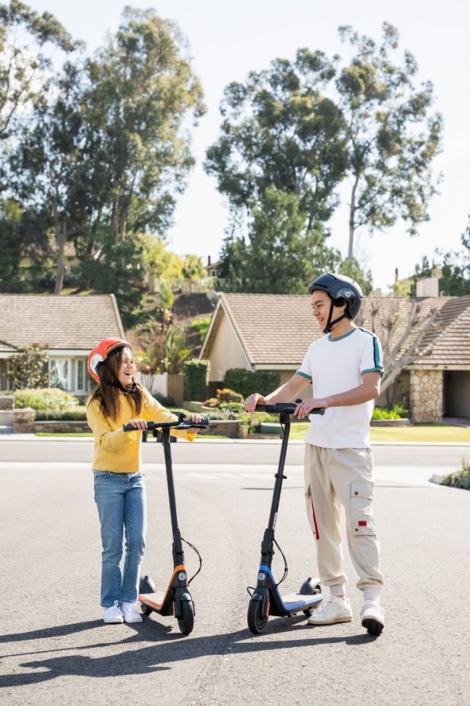 Trotinete Elétrica Segway Ninebot KickScooter C2 E