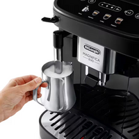 Máquina de Café Delonghi Automática Magnifica Evo Preto