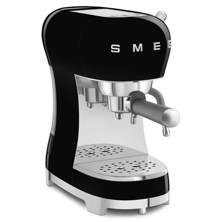 Máquina de Café Espresso Manual Smeg ECF02 Preto